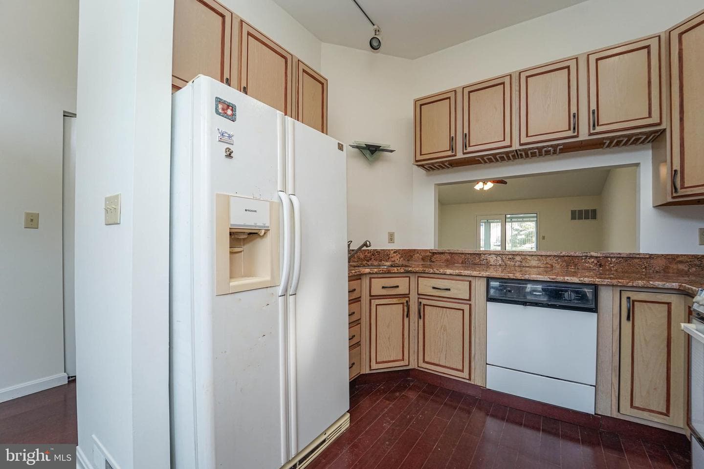 7009 Bridgepointe Drive photo 21
