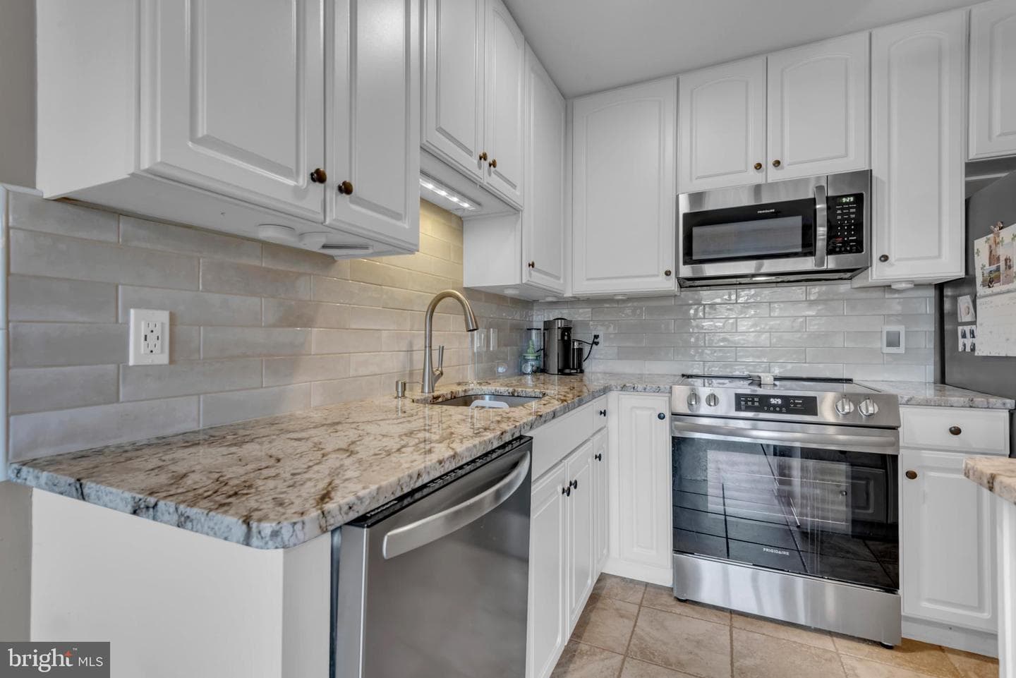 501 Teal Court photo 15