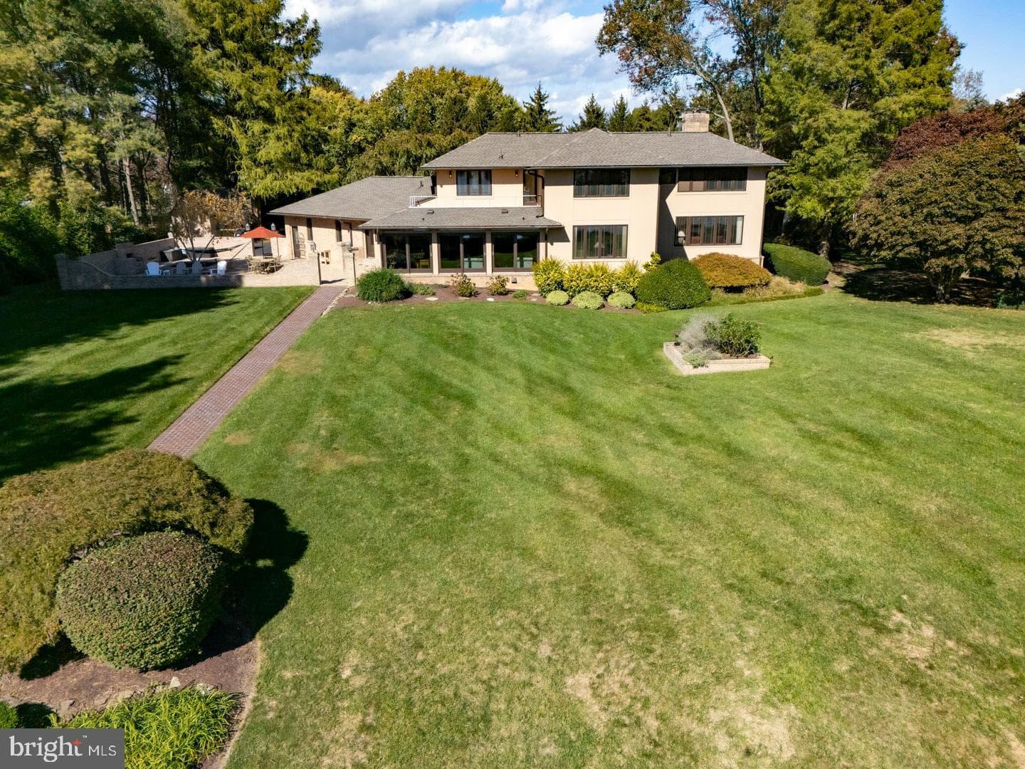 377 Hemsley Drive photo 67