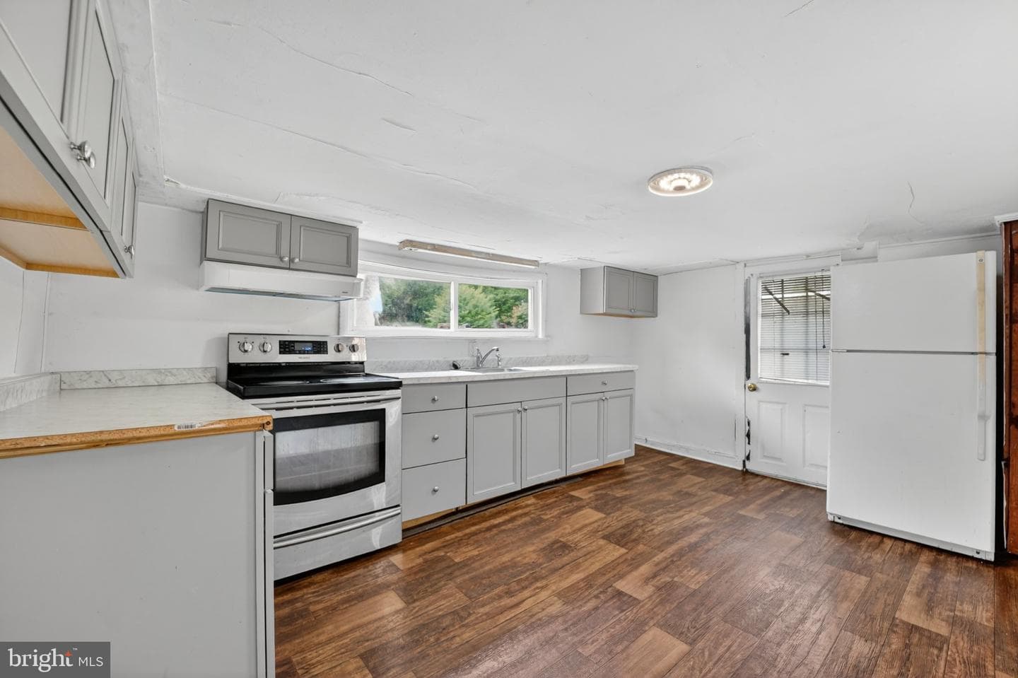 319 N Liberty Street photo 14