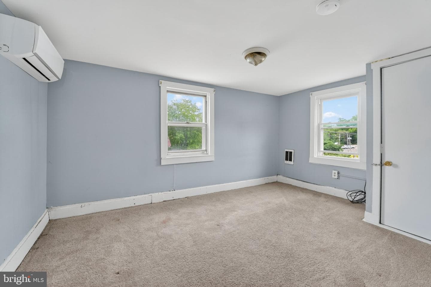 319 N Liberty Street photo 25