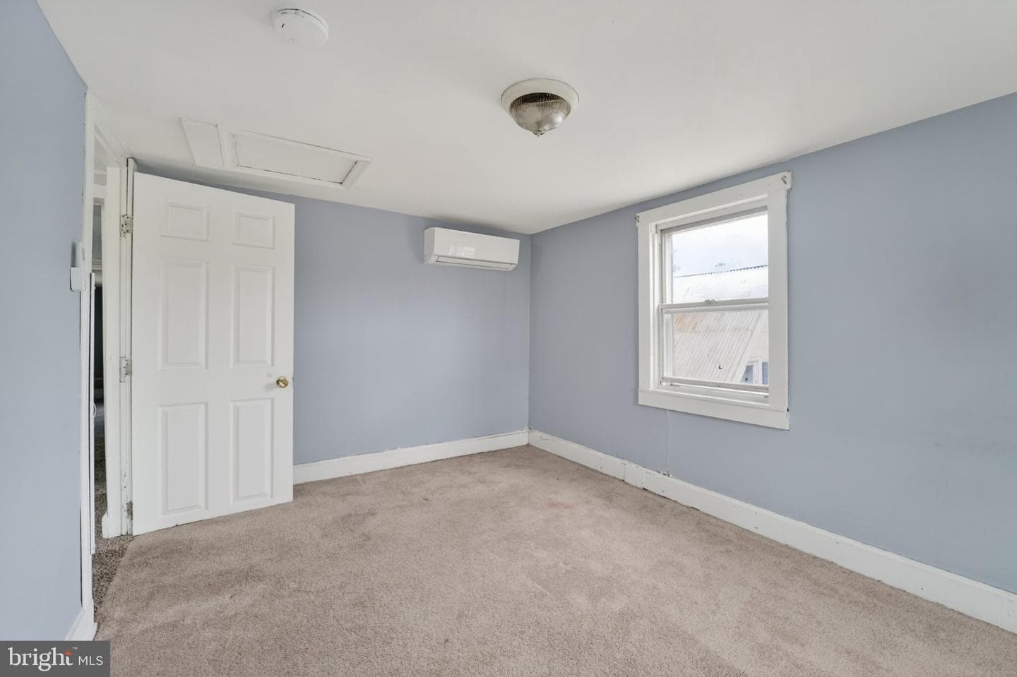 319 N Liberty Street photo 28