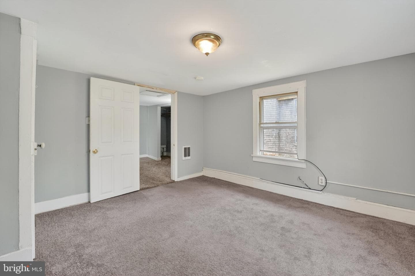 319 N Liberty Street photo 37