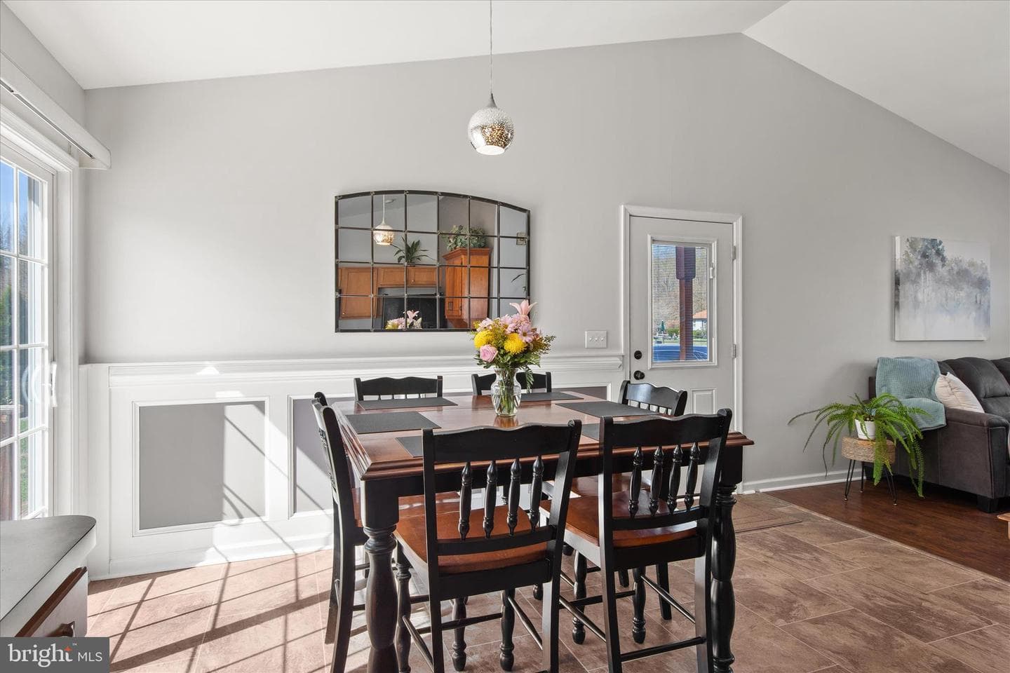 2032 Pondtown Road photo 9