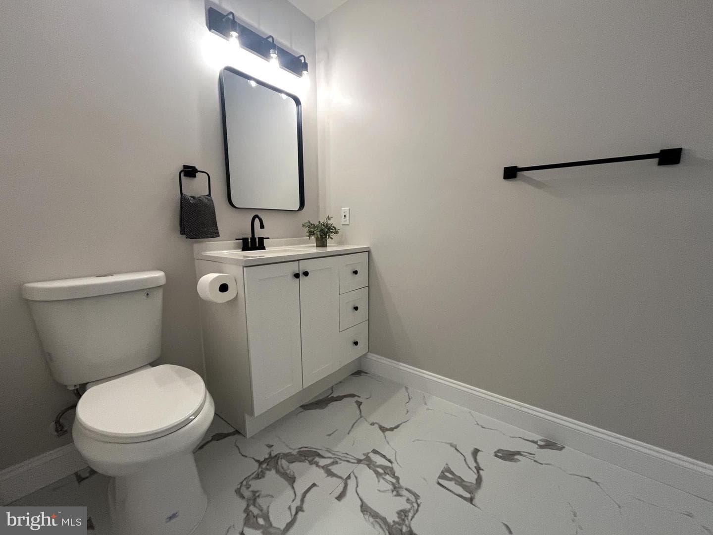107 Whitby Lane photo 30