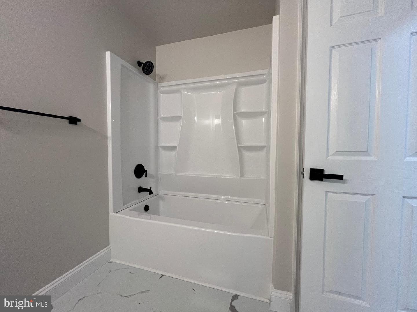 107 Whitby Lane photo 31