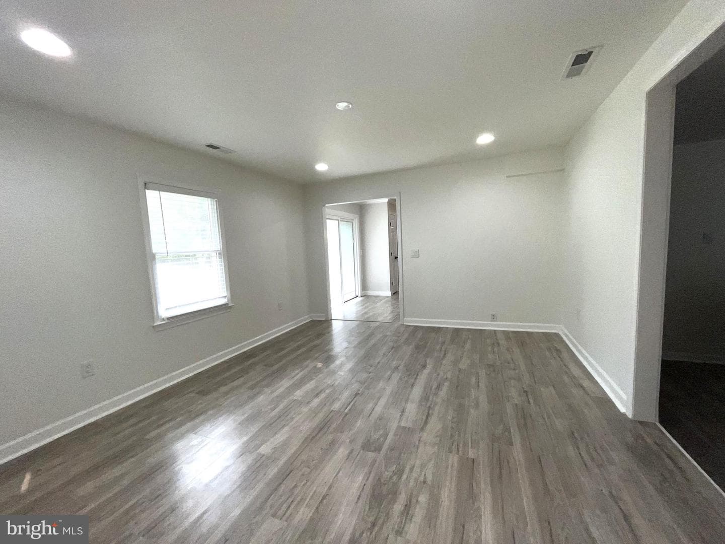 107 Whitby Lane photo 36