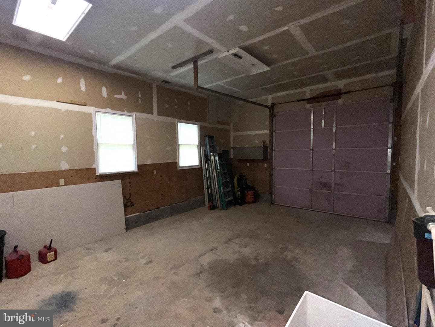 107 Whitby Lane photo 48