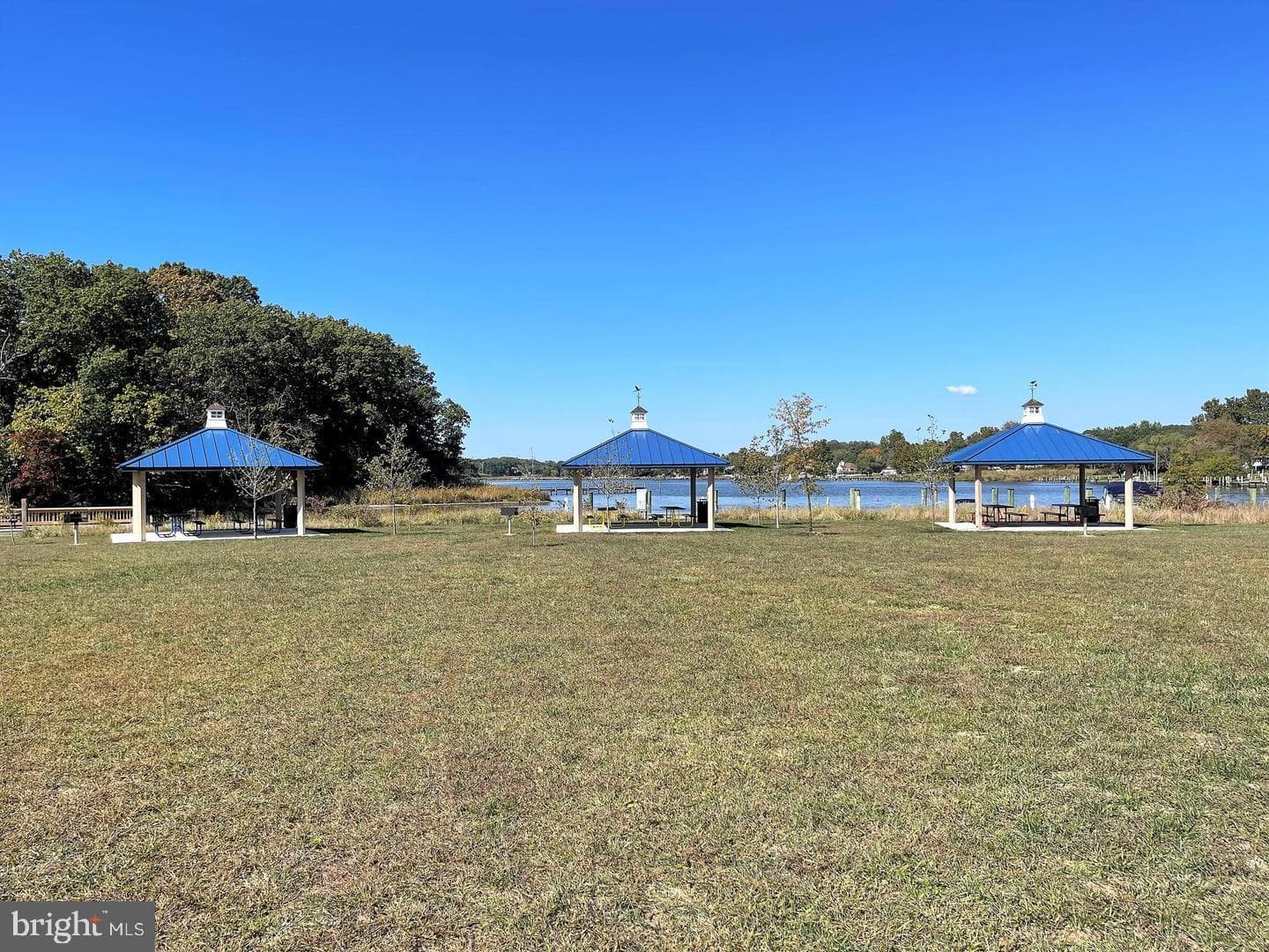 107 Whitby Lane photo 56