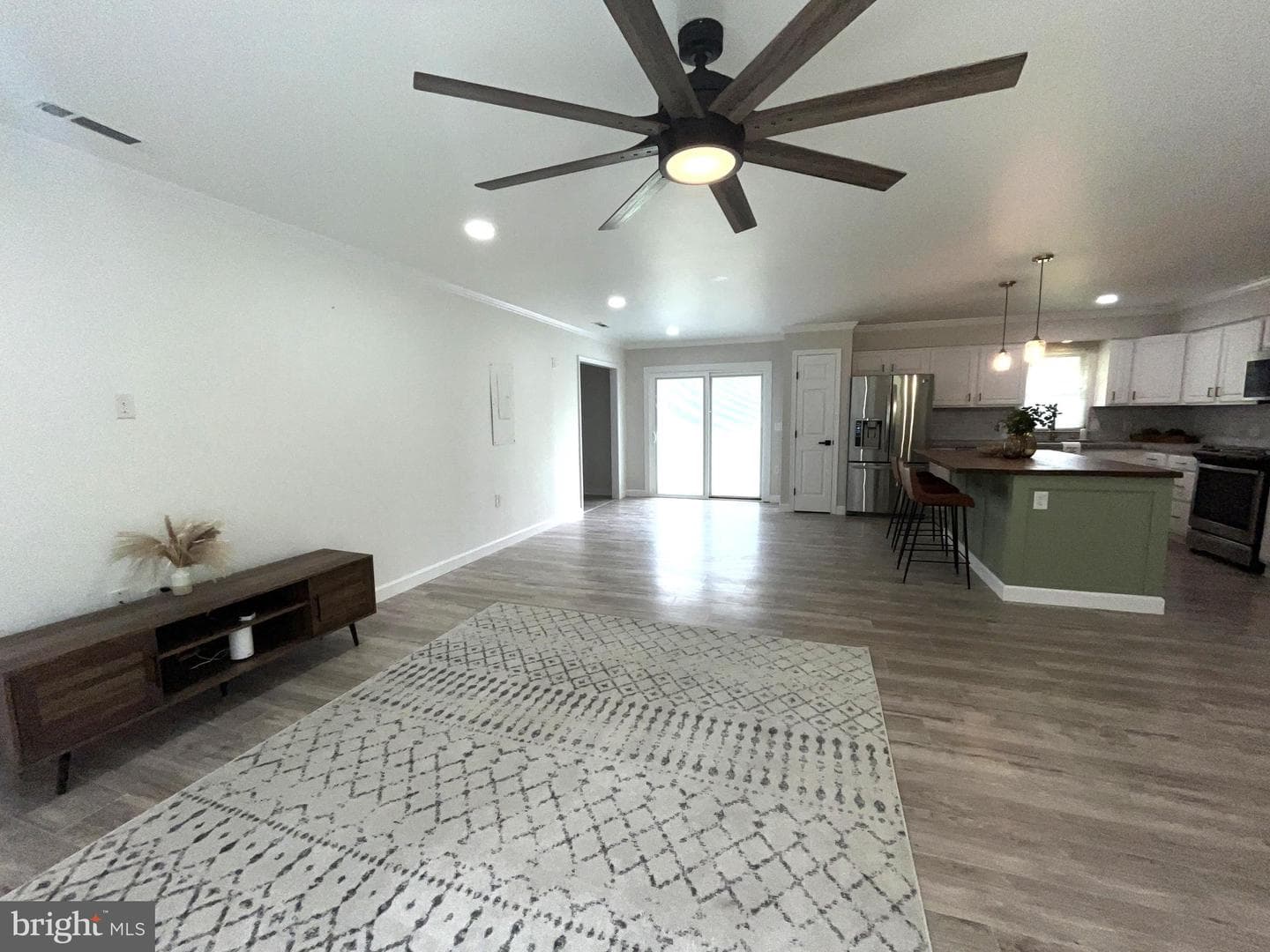 107 Whitby Lane photo 8