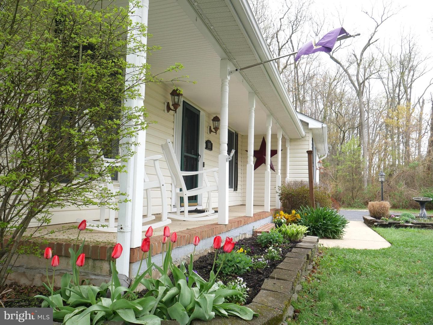 115 Bay Meadows Lane photo 2