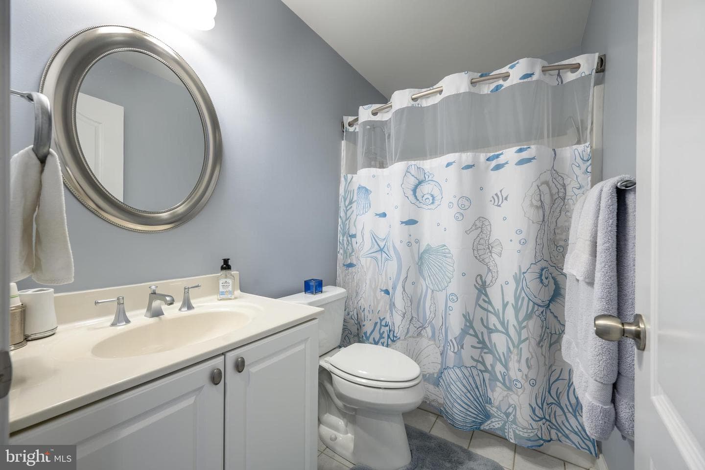 1033 Avalon Court photo 35