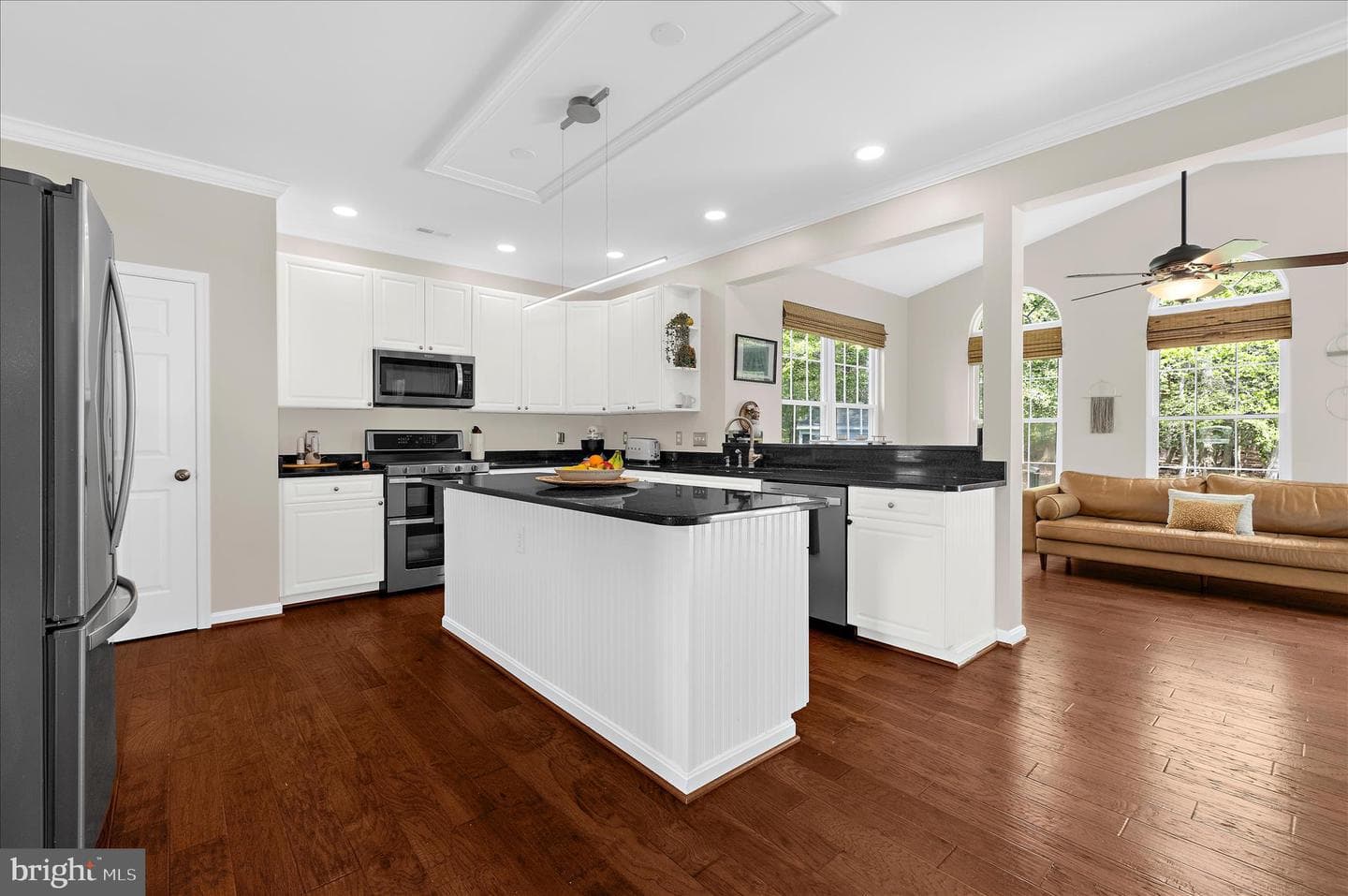 464 Web Foot Lane photo 18