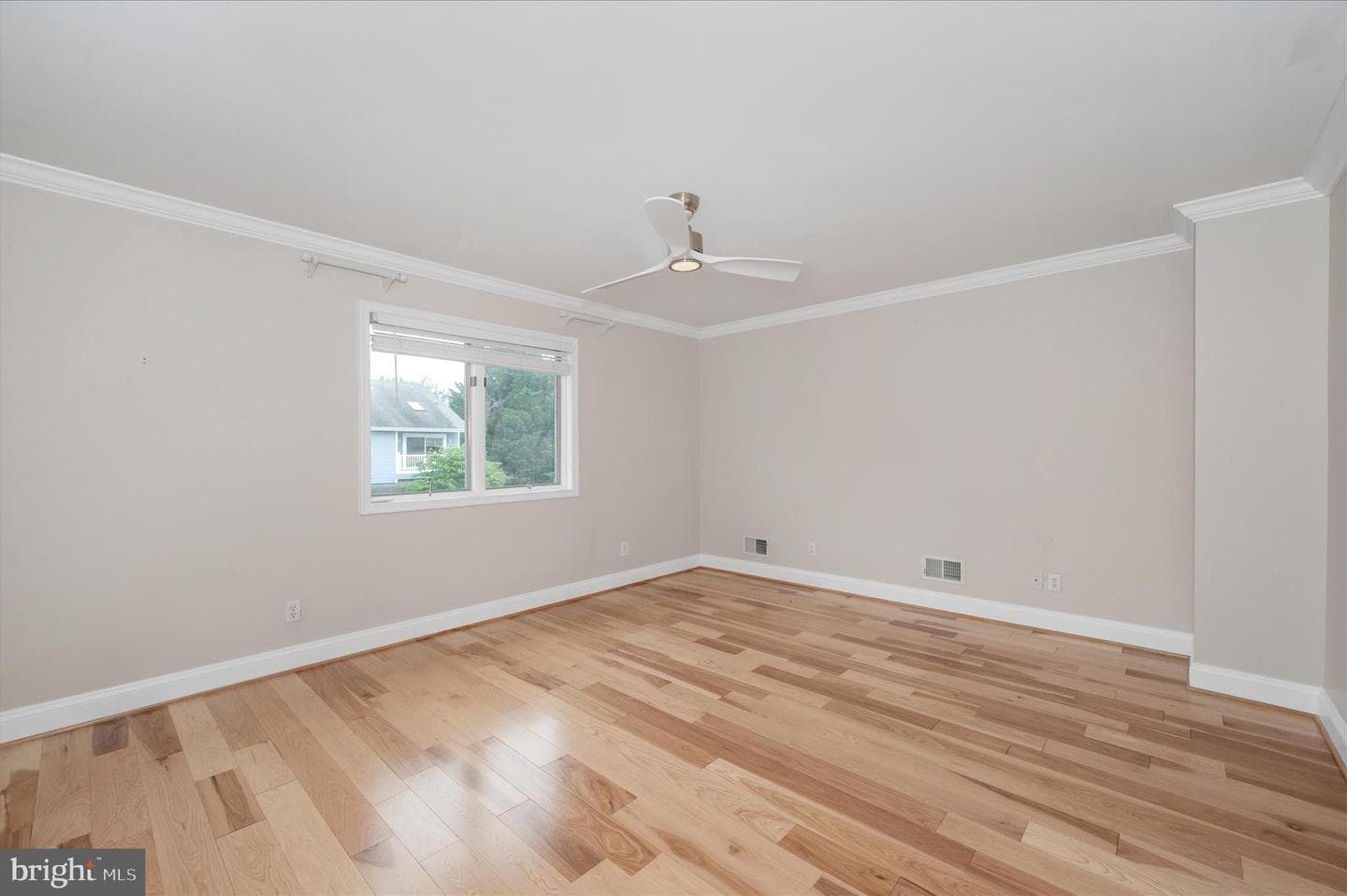 118 Bayview photo 45