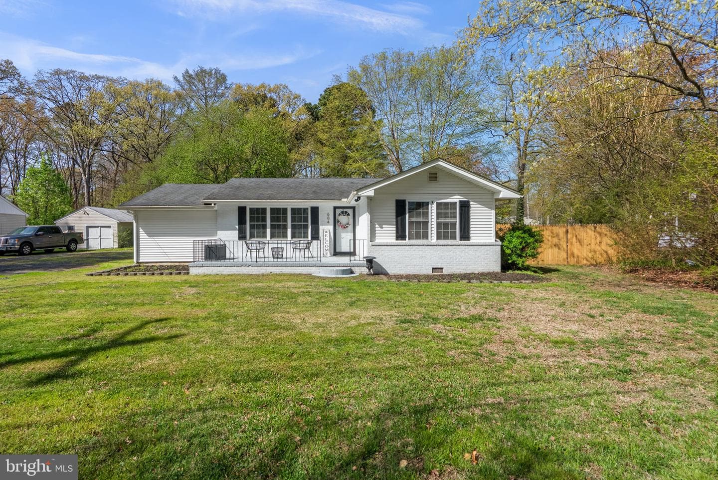 604 Perrys Corner Road photo 3