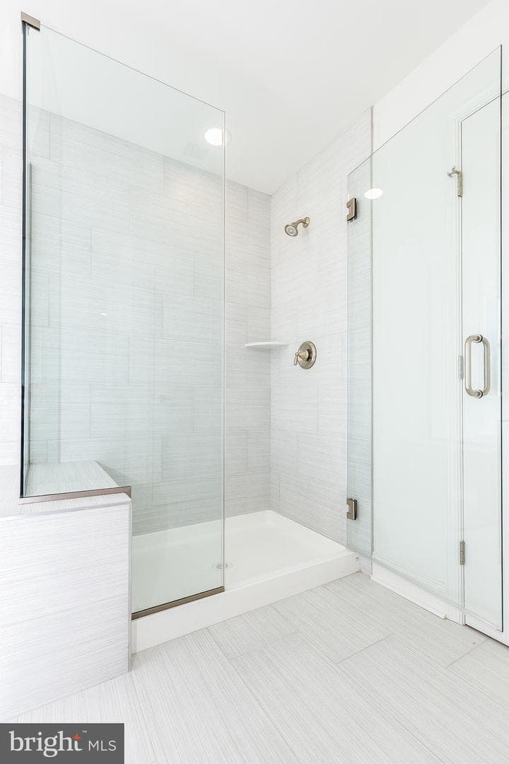 323 Chenowith Drive photo 24