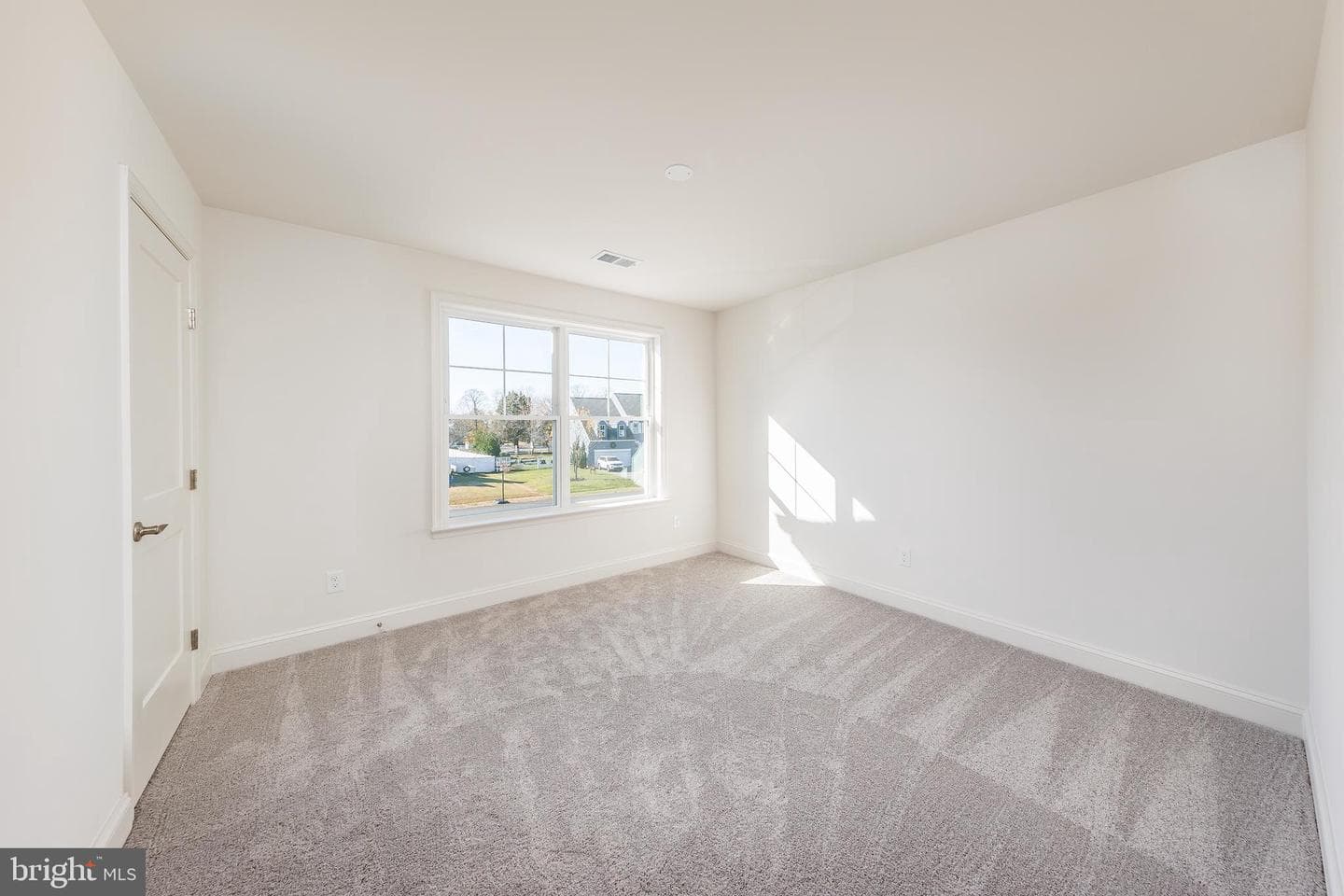 323 Chenowith Drive photo 39