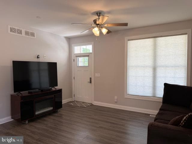 209 3rd Street photo 5