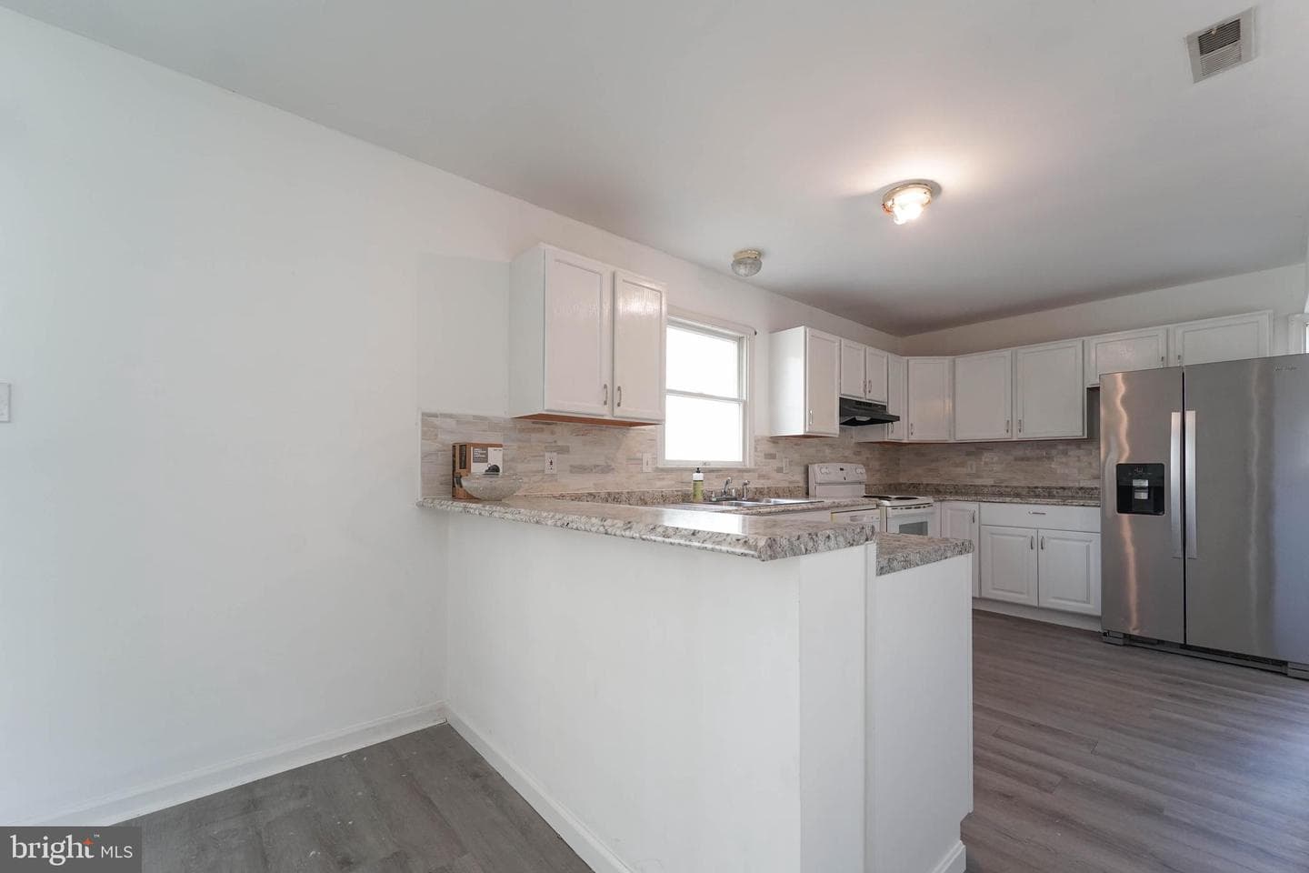 729 Davol Road photo 33