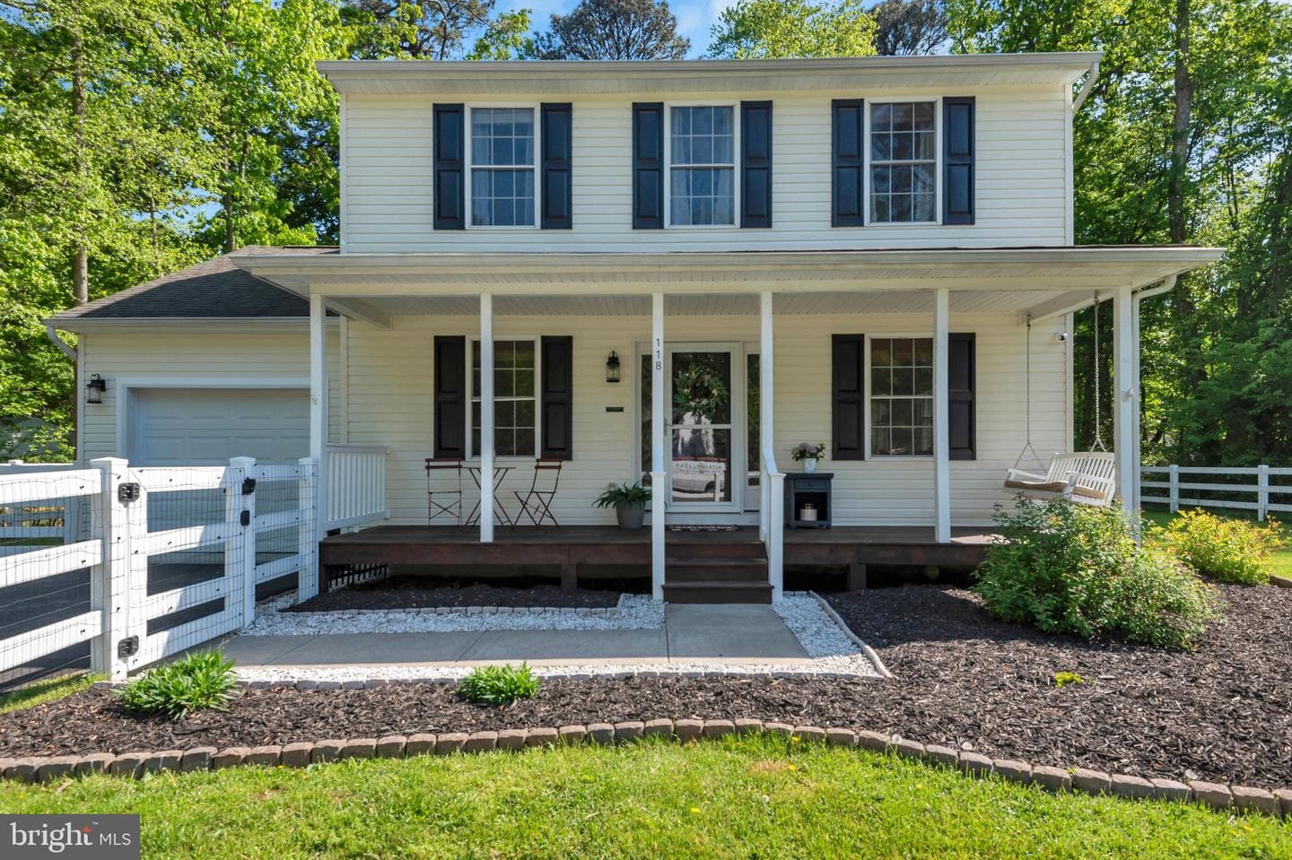 118 Stewart Lane photo 2
