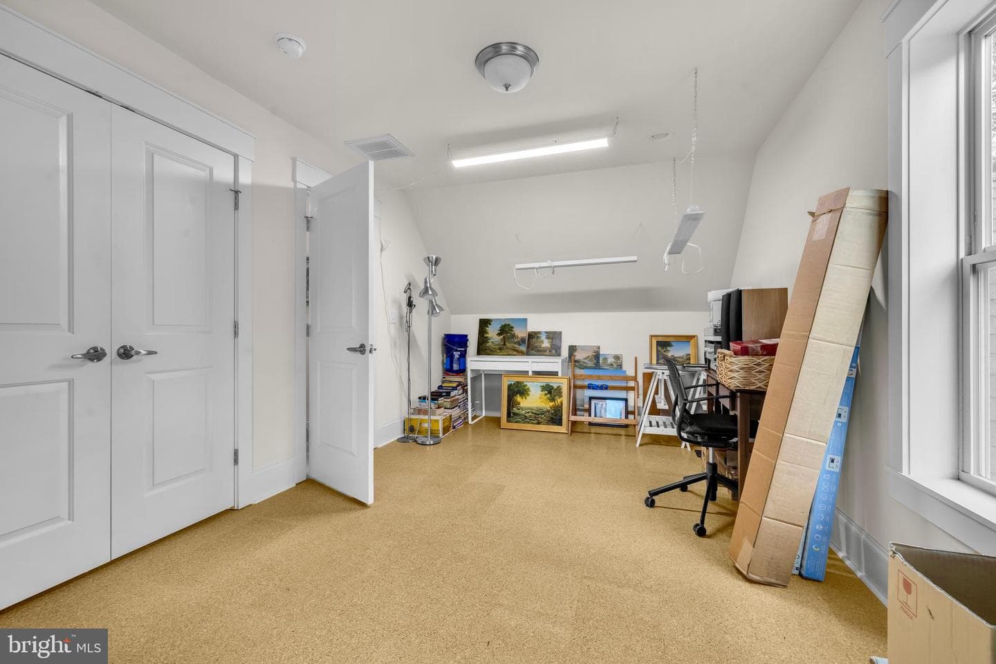321 Front Street photo 33