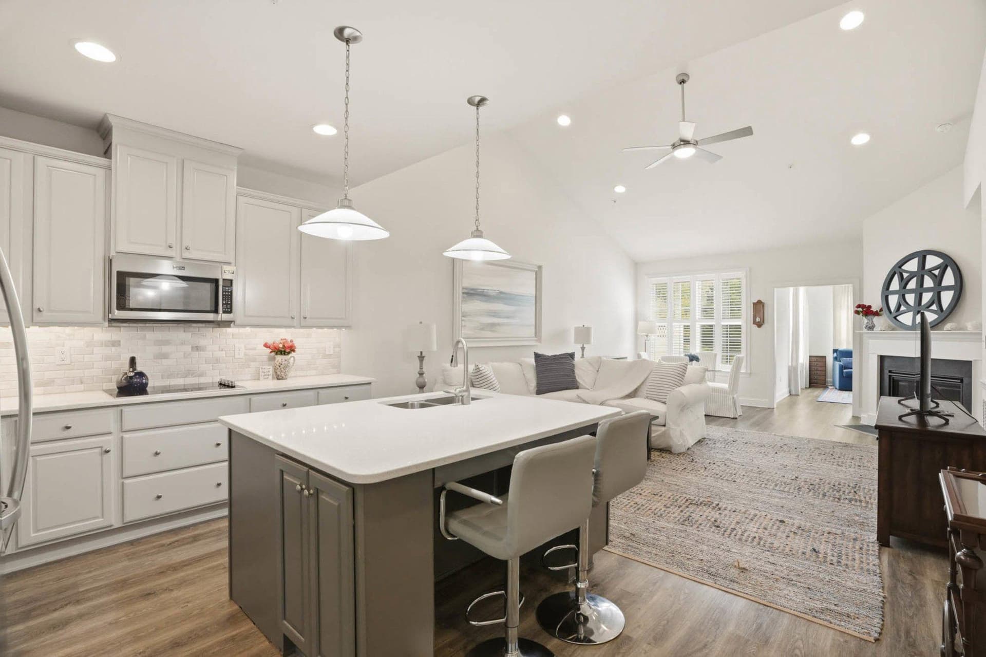 932 Moorings Circle photo 8