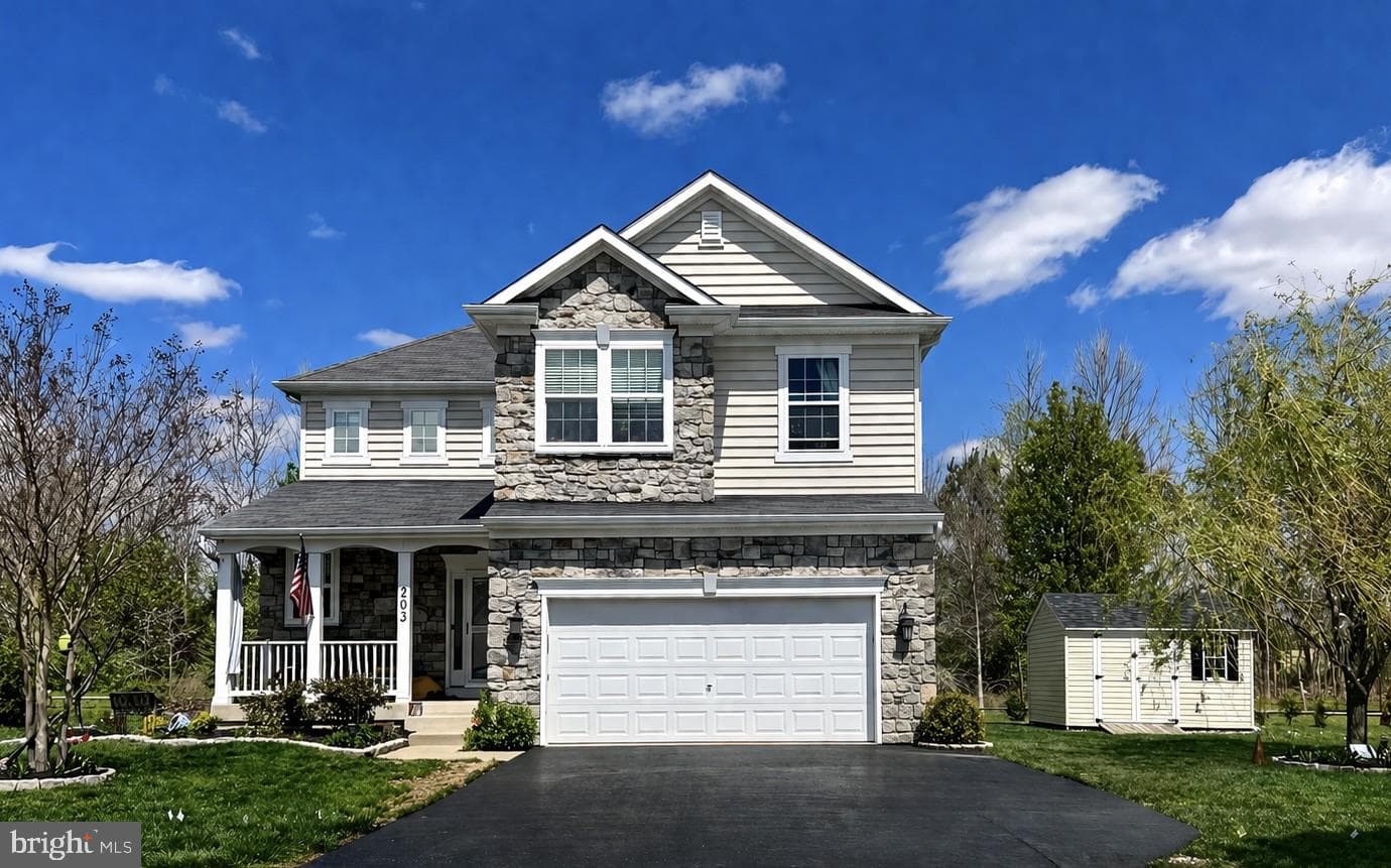 203 Brookfield Drive, Centreville