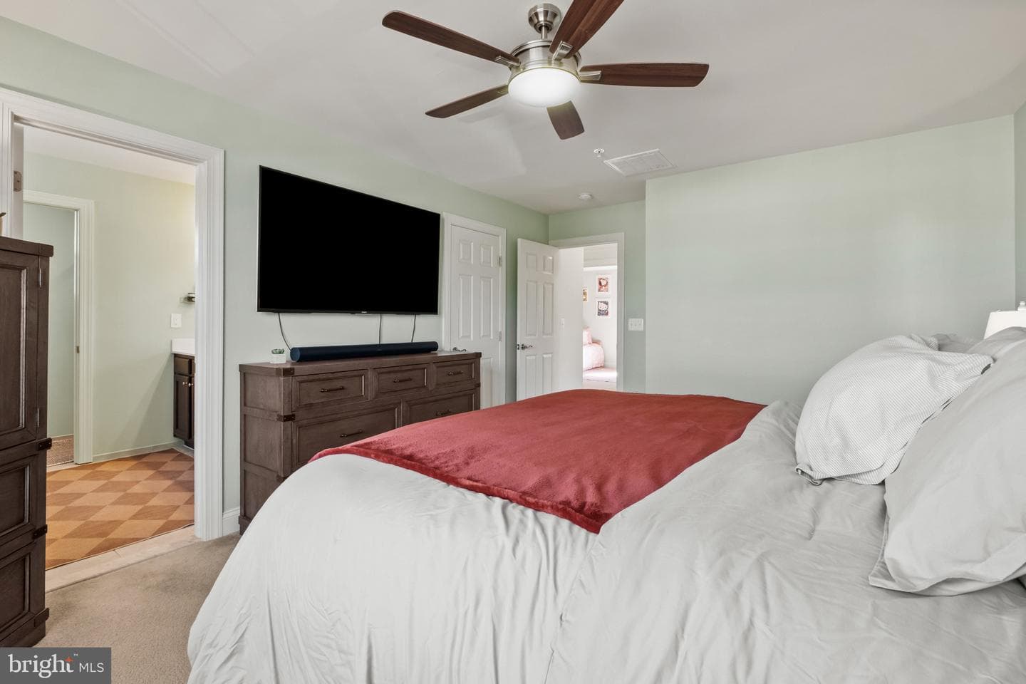 134 McHenny Court photo 12