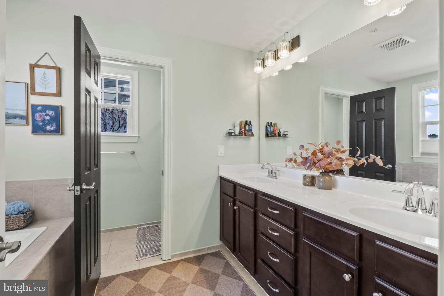 134 McHenny Court photo 13