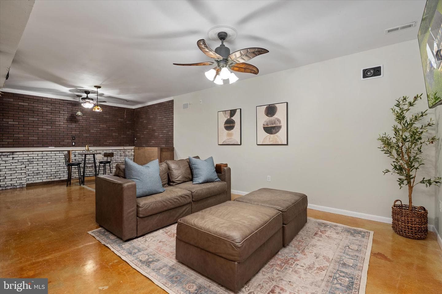 118 Dabbling Court photo 35