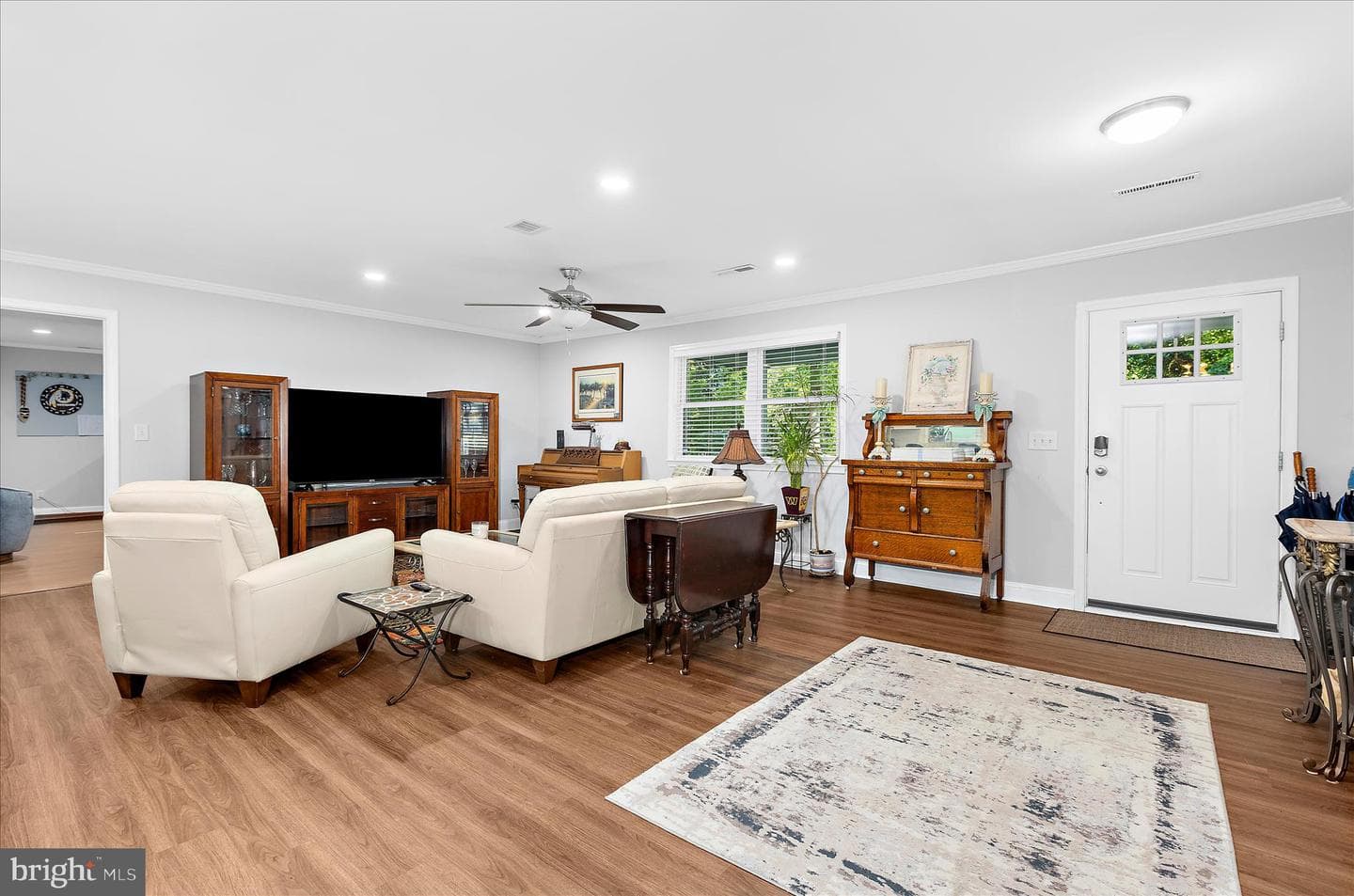 1906 Stevens Drive photo 19