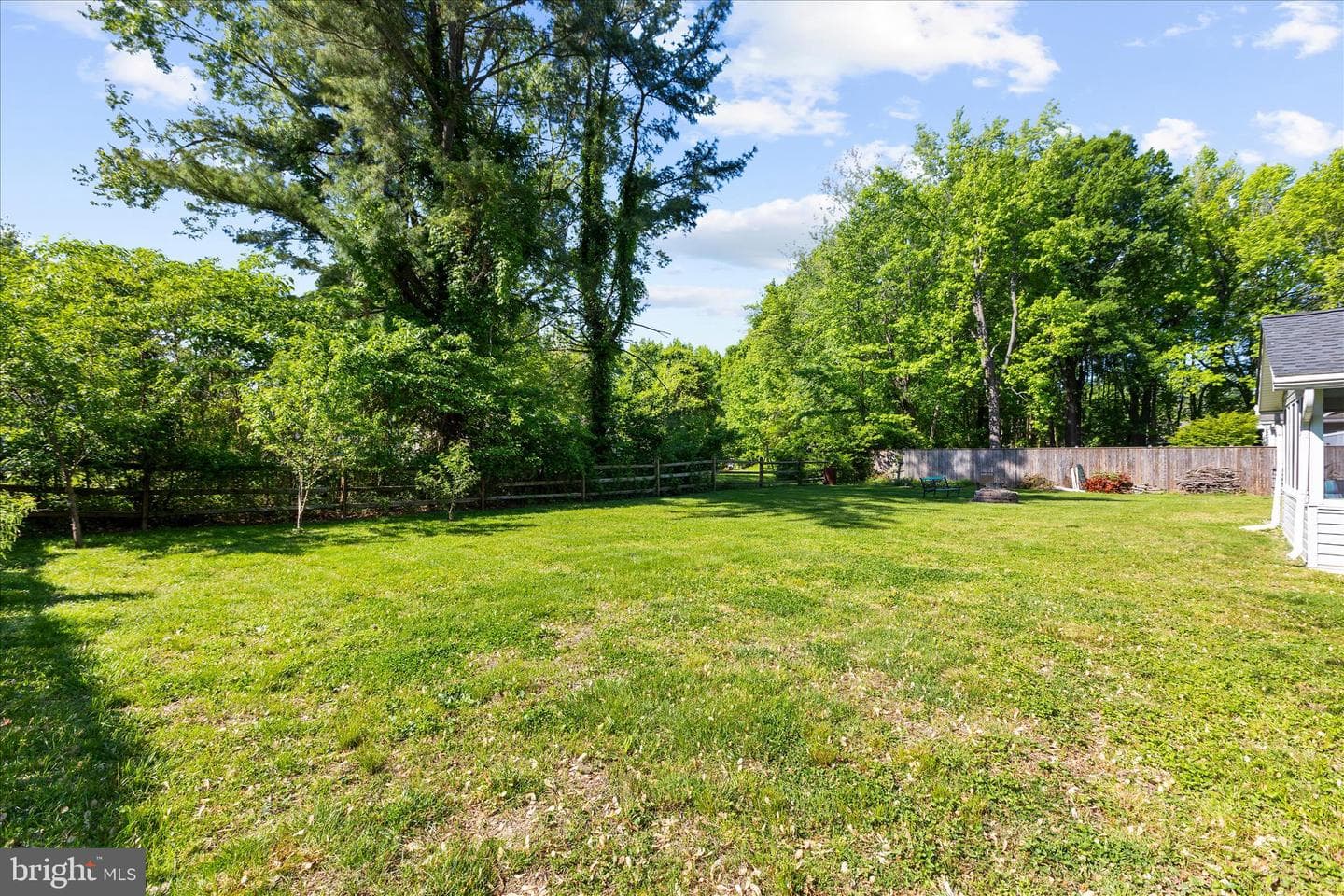 1906 Stevens Drive photo 39