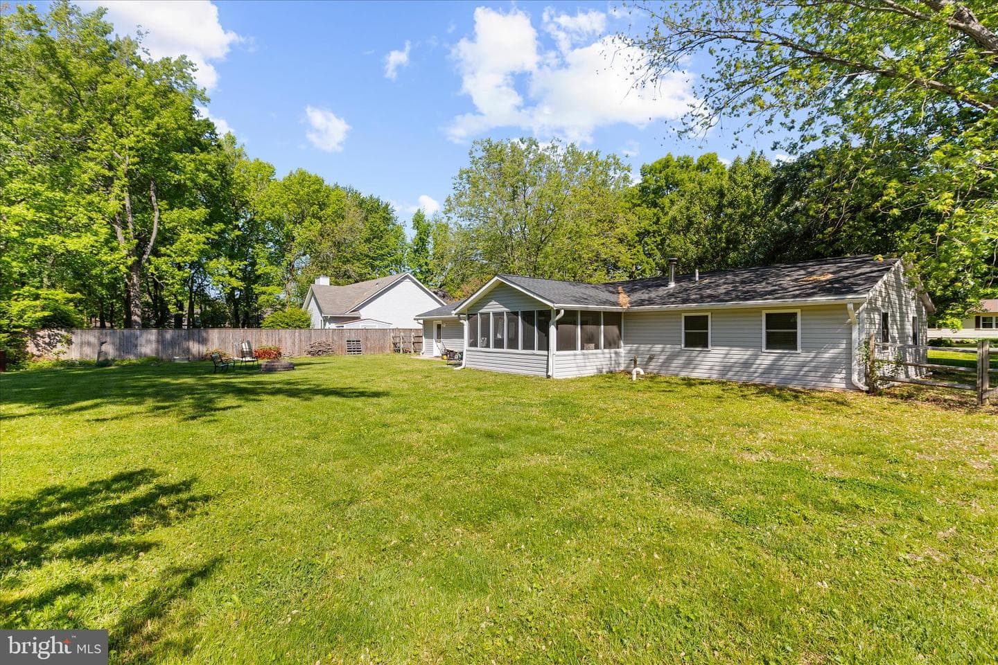 1906 Stevens Drive photo 40