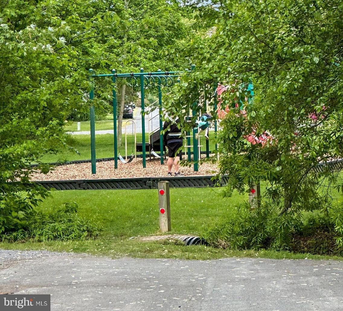 1906 Stevens Drive photo 44