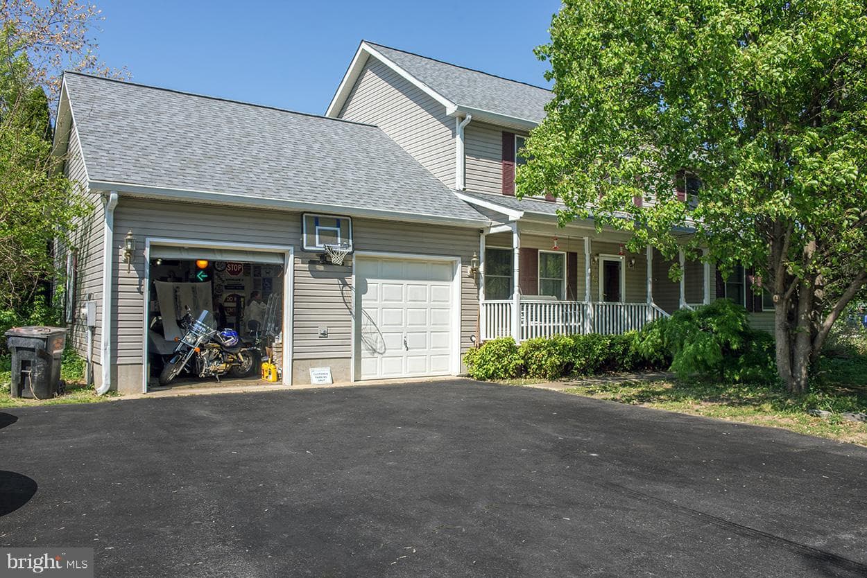 112 Lently Farm Lane, Centreville