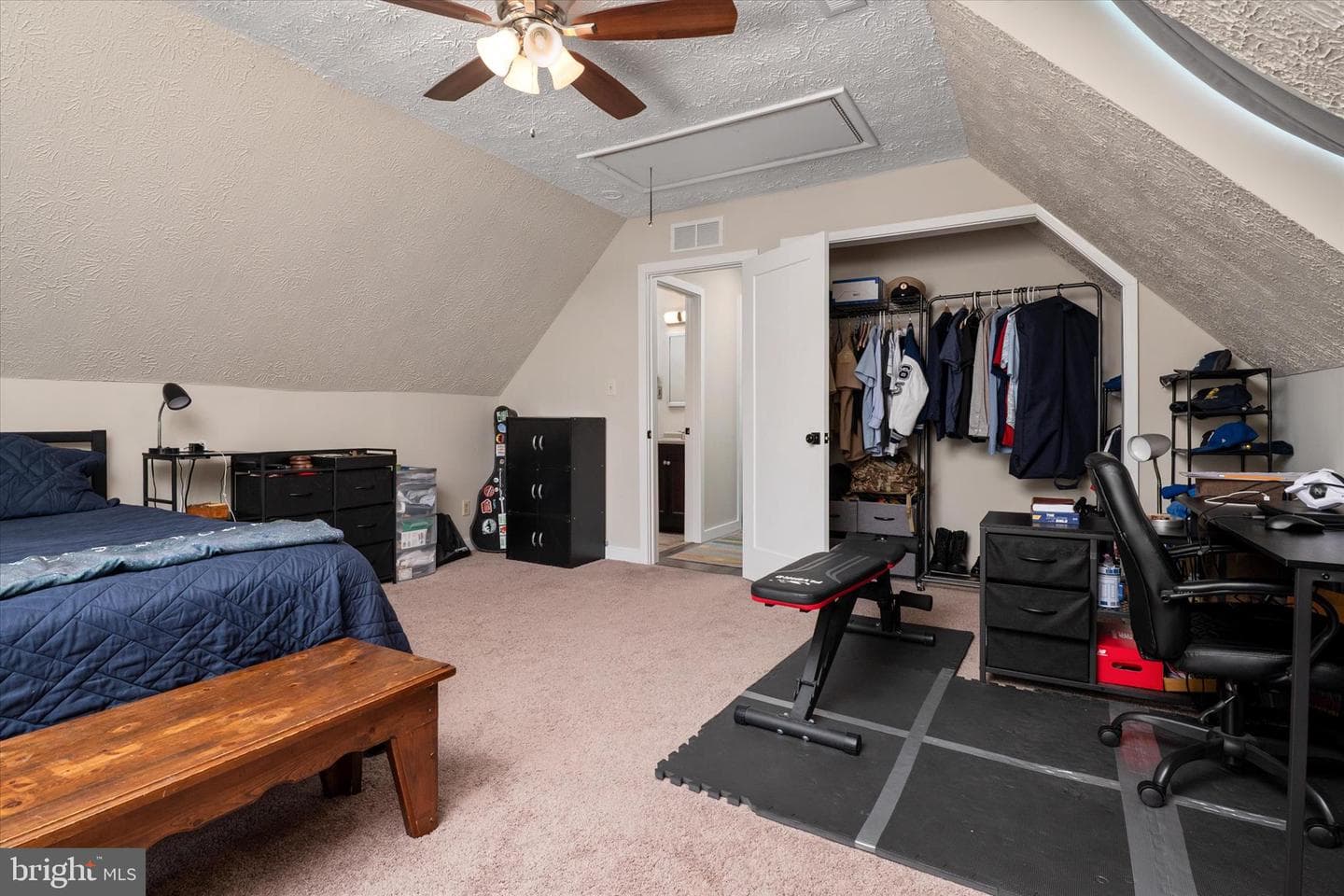 702 Dixon Dr photo 27