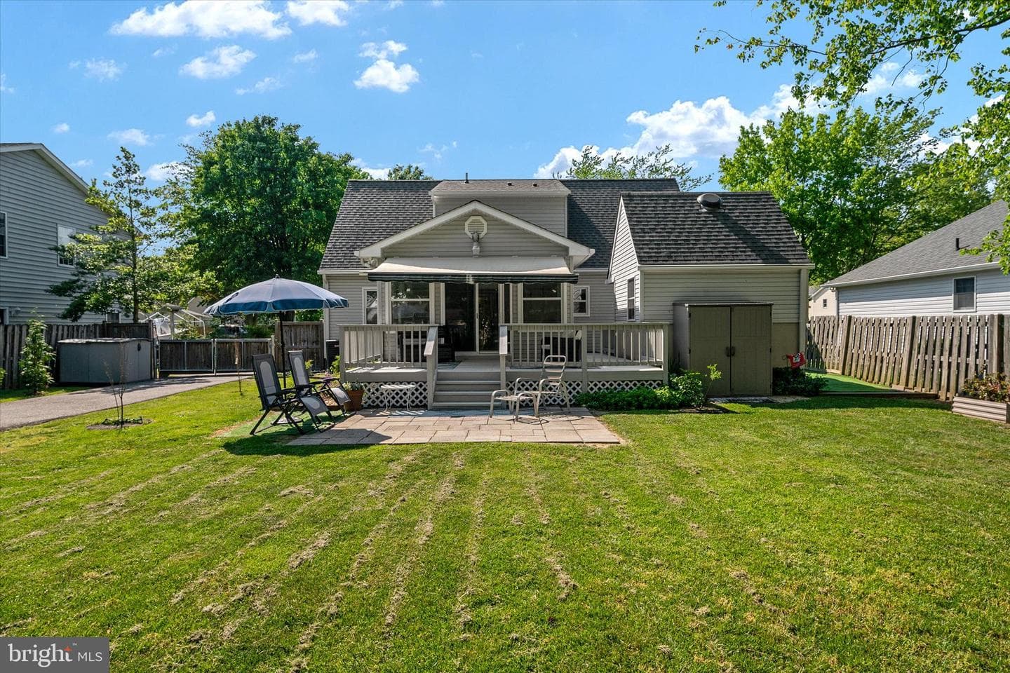 702 Dixon Dr photo 34