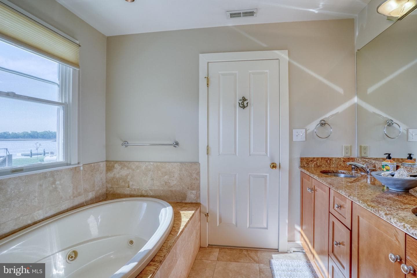 115 Congressional Drive photo 31