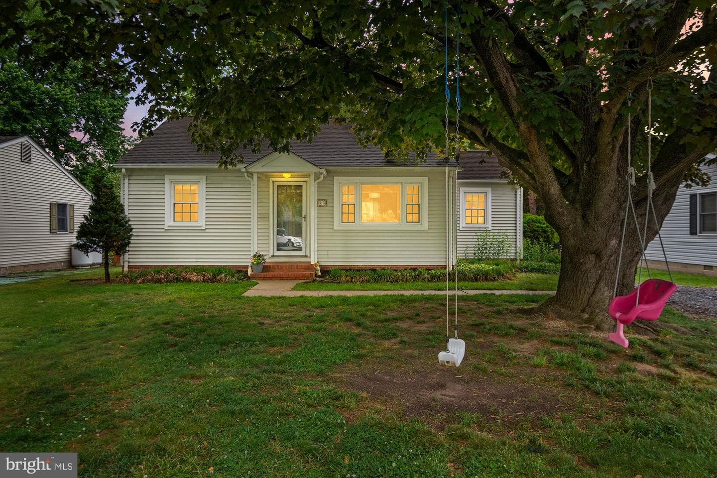 313 Oak Street, Centreville