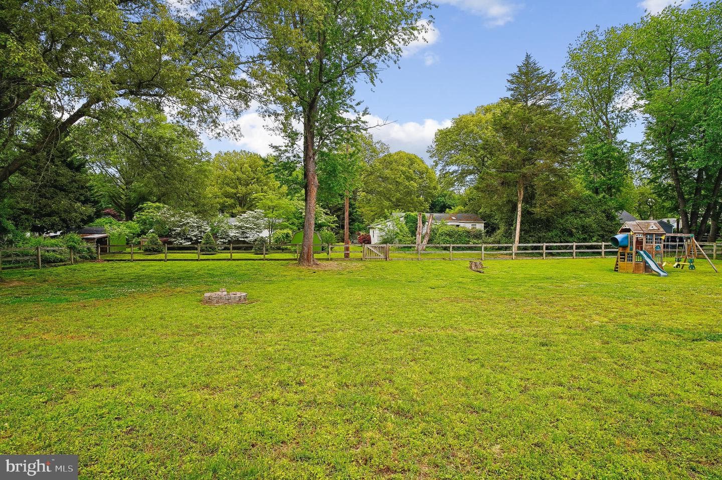 215 Fairview Drive photo 27