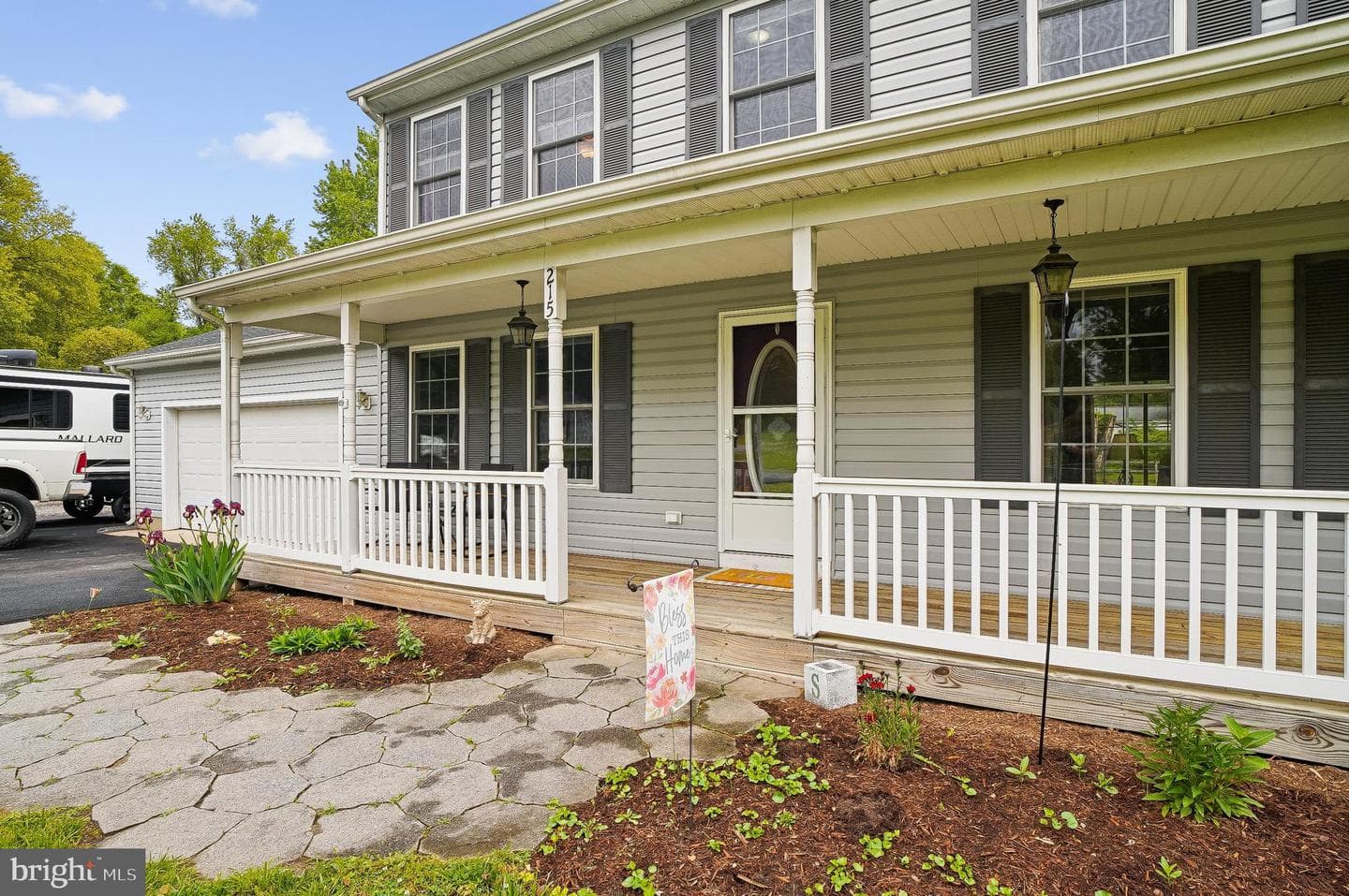 215 Fairview Drive photo 3