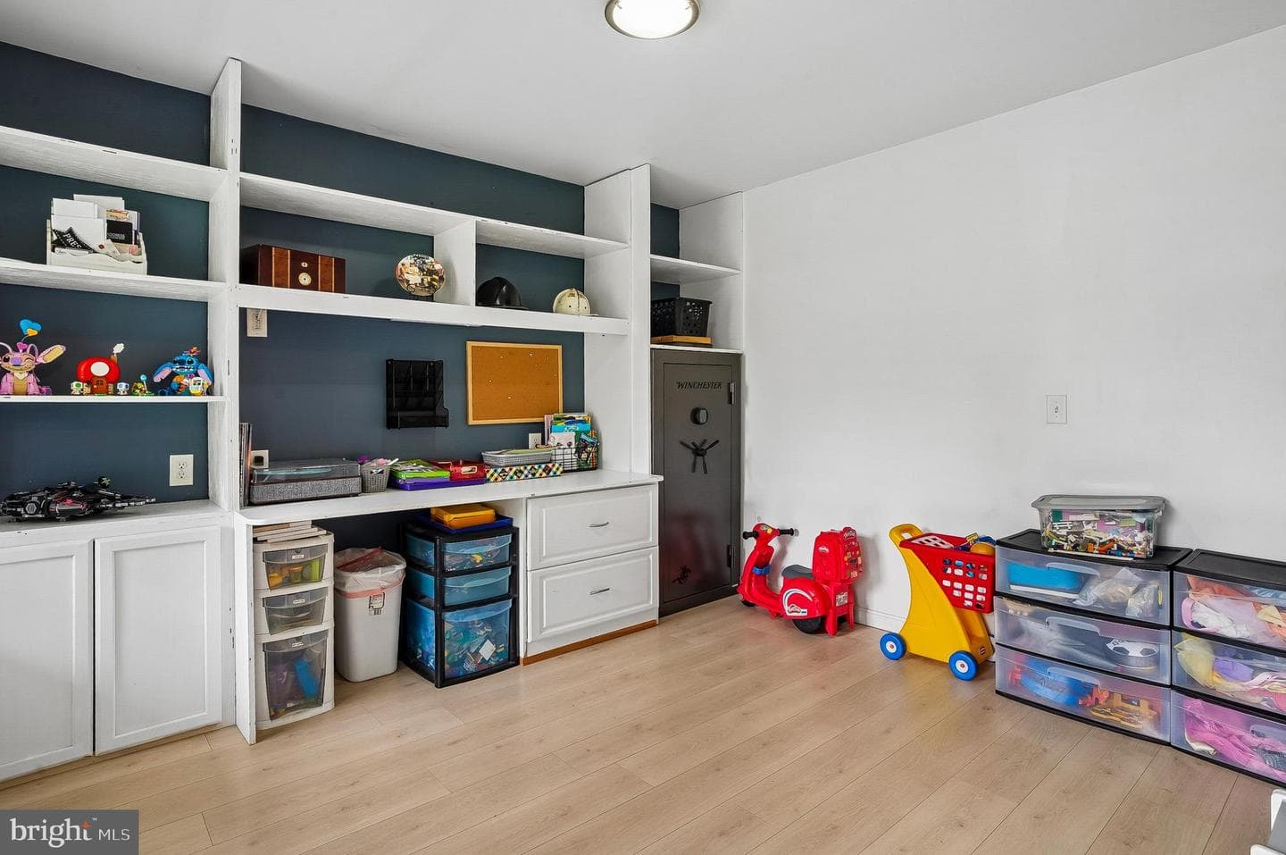 215 Fairview Drive photo 31
