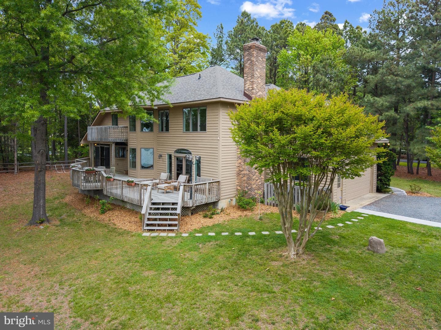 132 Tanners Point Drive photo 1
