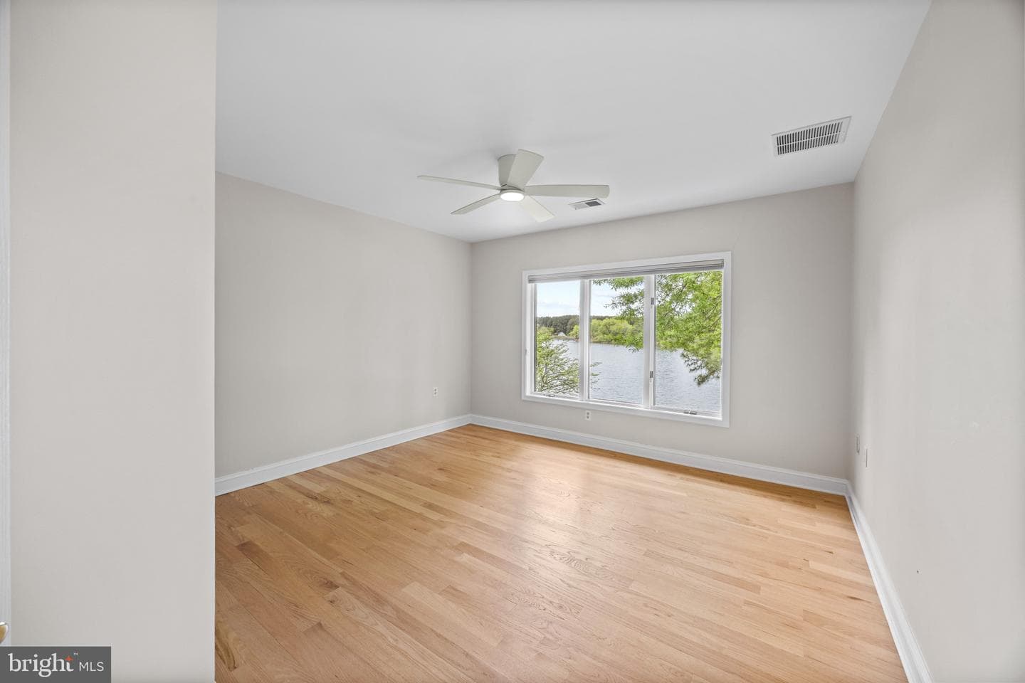 132 Tanners Point Drive photo 31