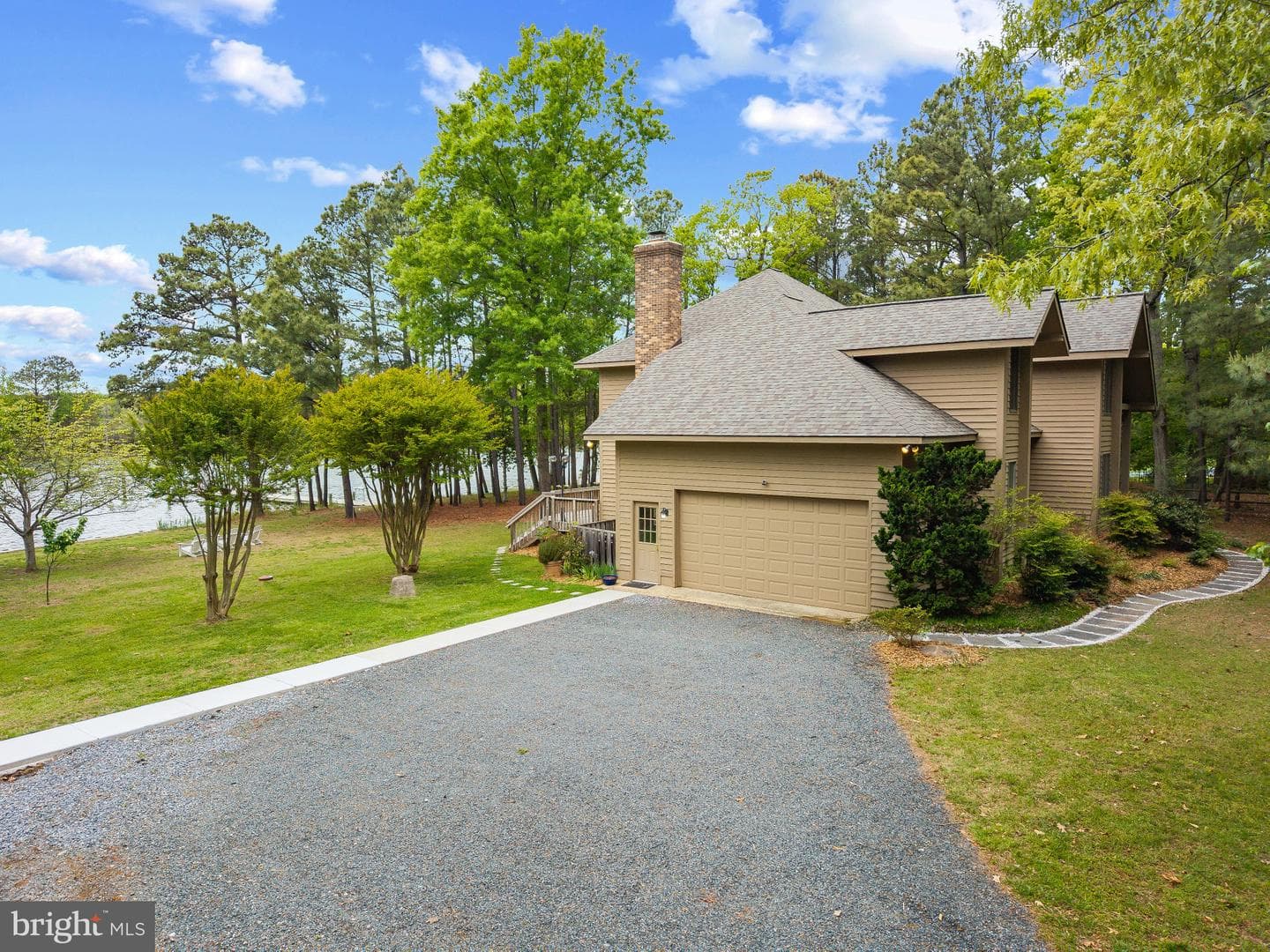 132 Tanners Point Drive photo 40