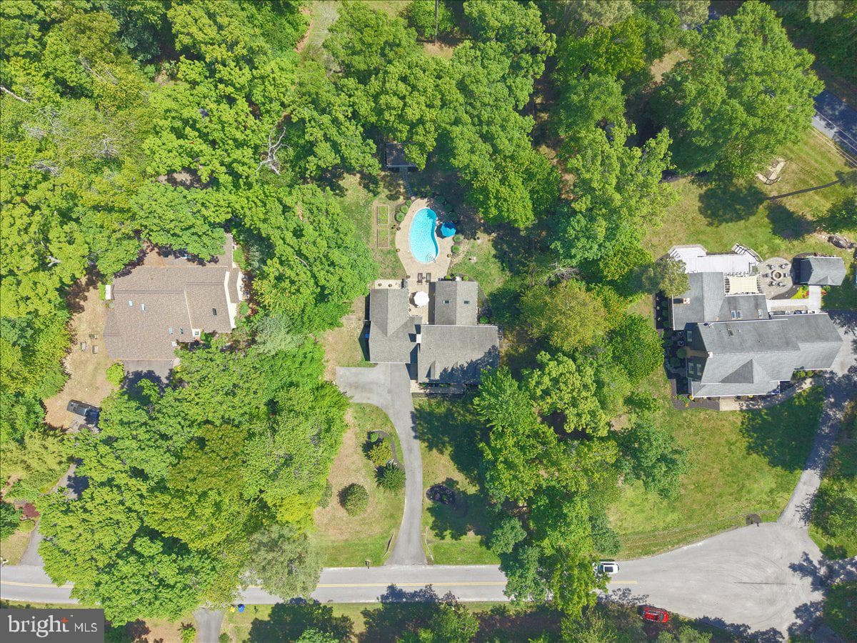 350 Prospect Bay Drive W photo 6
