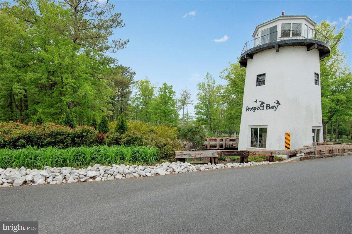 350 Prospect Bay Drive W photo 68