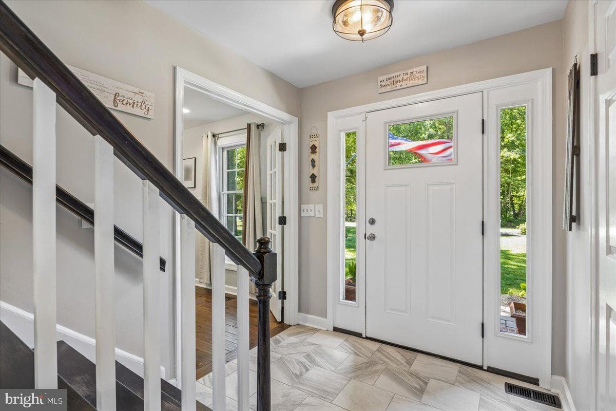 350 Prospect Bay Drive W photo 7