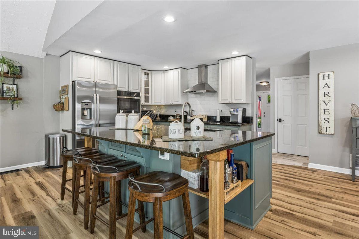 350 Prospect Bay Drive W photo 9