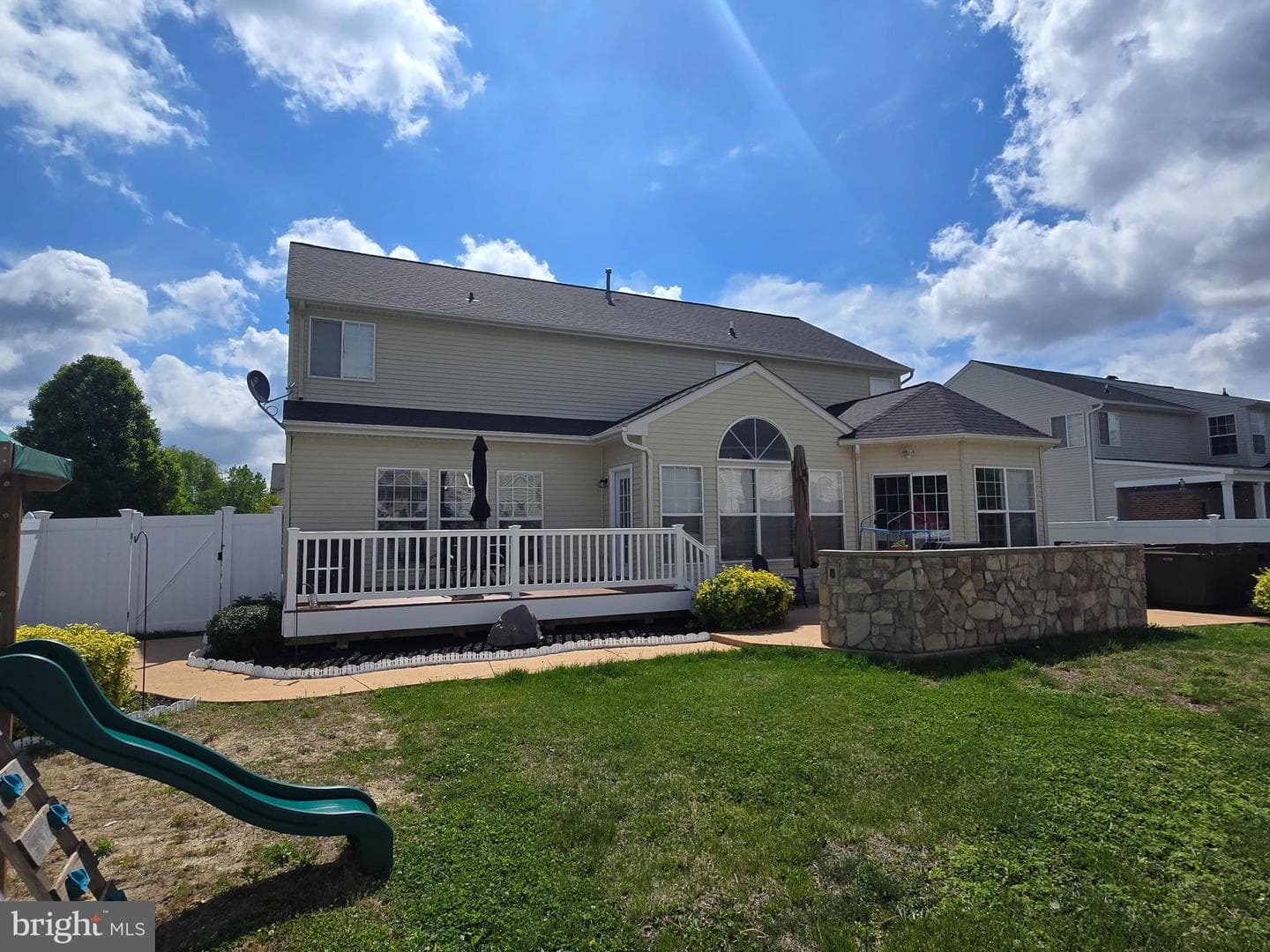 103 Meadowcroft Drive photo 4
